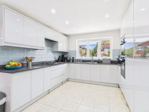 KITCHEN- click for photo gallery